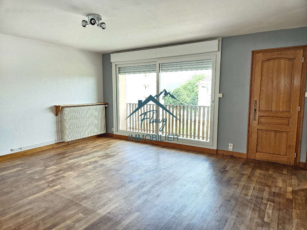 Appartement à BRUYERES