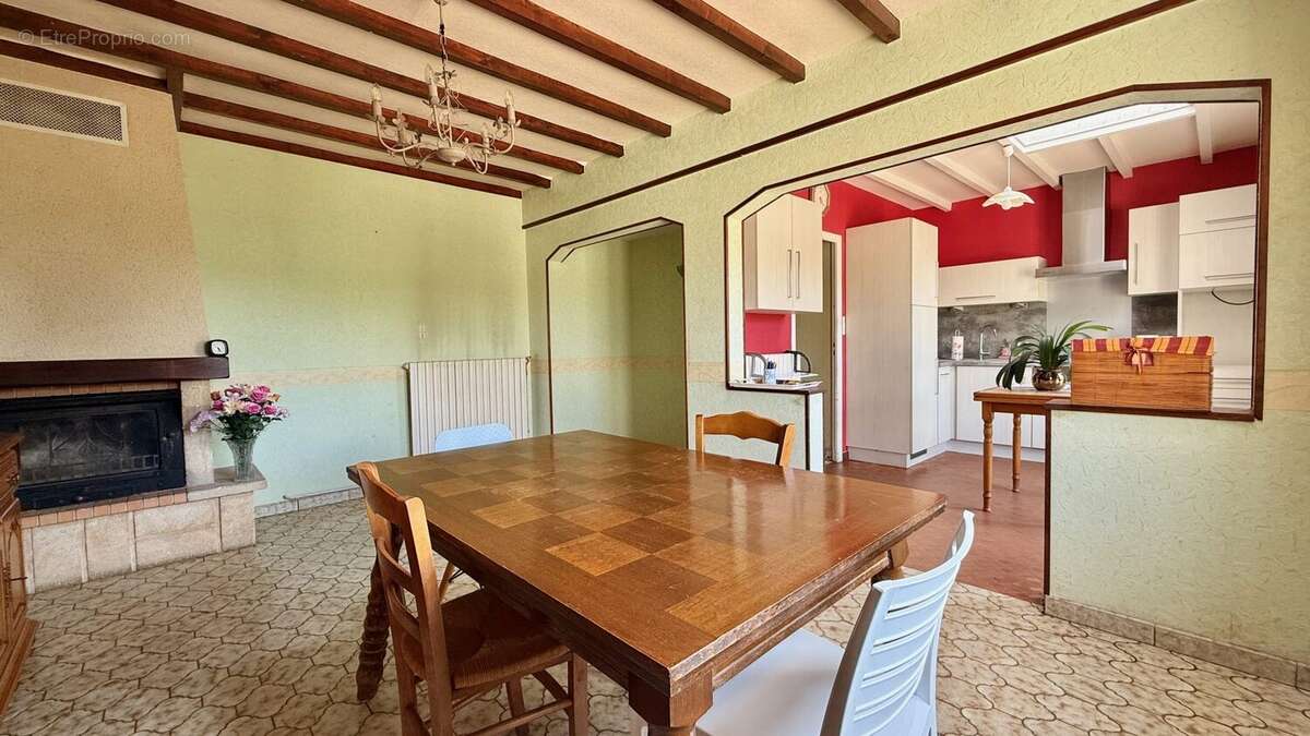 Maison à BONNETABLE