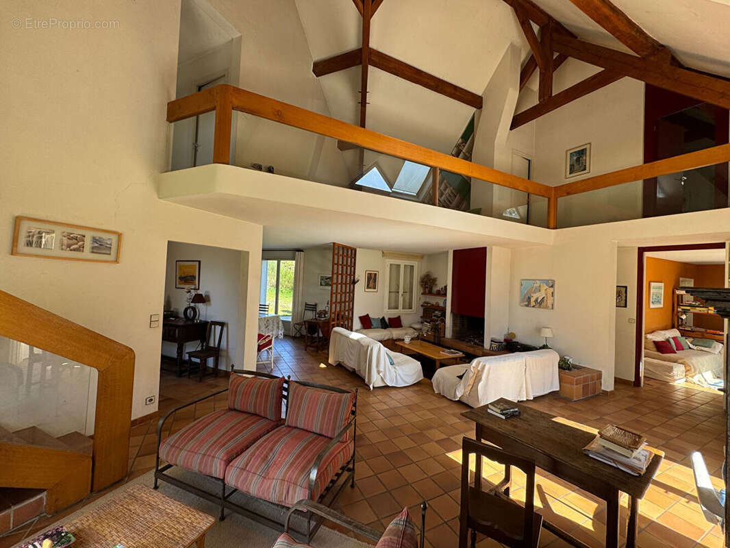 Maison à AUTOUILLET