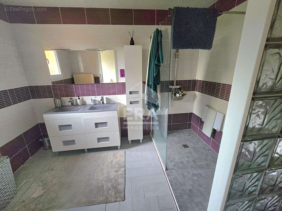 Maison 188m² à montpon-ménestérol - photo 10