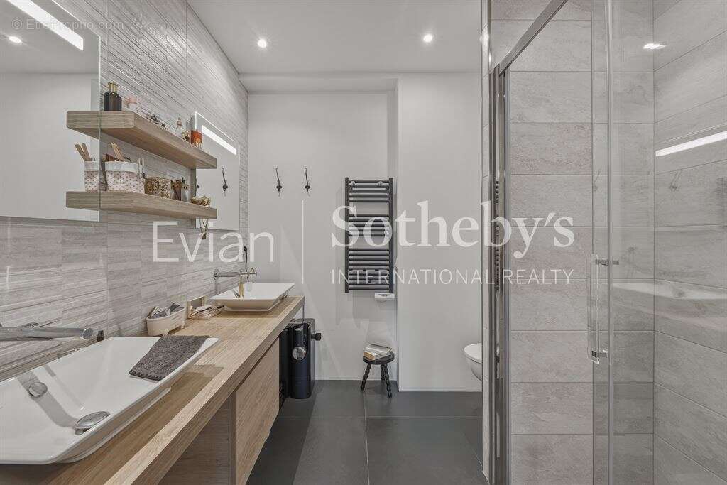 Appartement à EVIAN-LES-BAINS