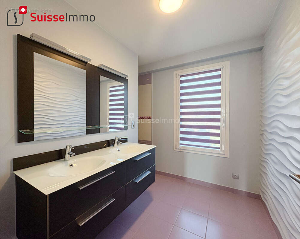 Maison Villers Le Lac 7 pièce(s) 171 m2 - photo 6