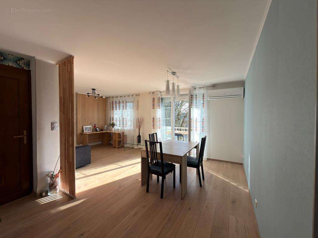 Appartement à LYON-9E