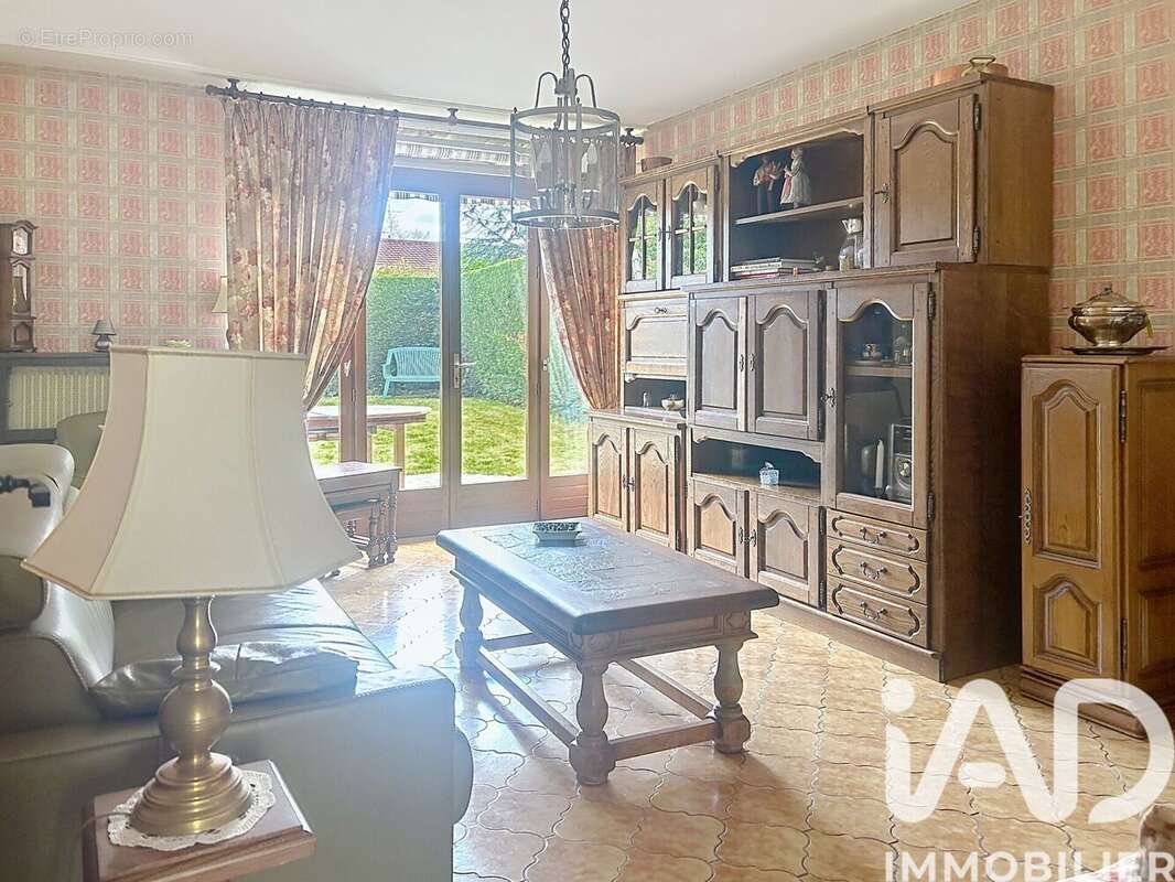 Photo 2 - Maison à SAINT-GERMAIN-LES-CORBEIL