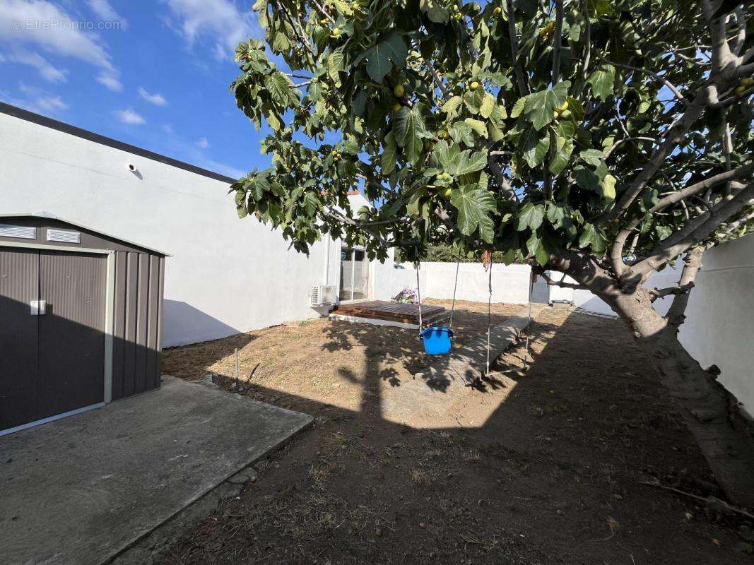 Maison à LEZIGNAN-CORBIERES