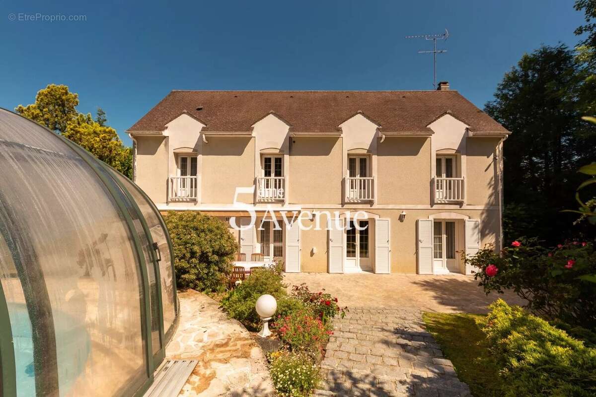 Maison à LAGNY-SUR-MARNE