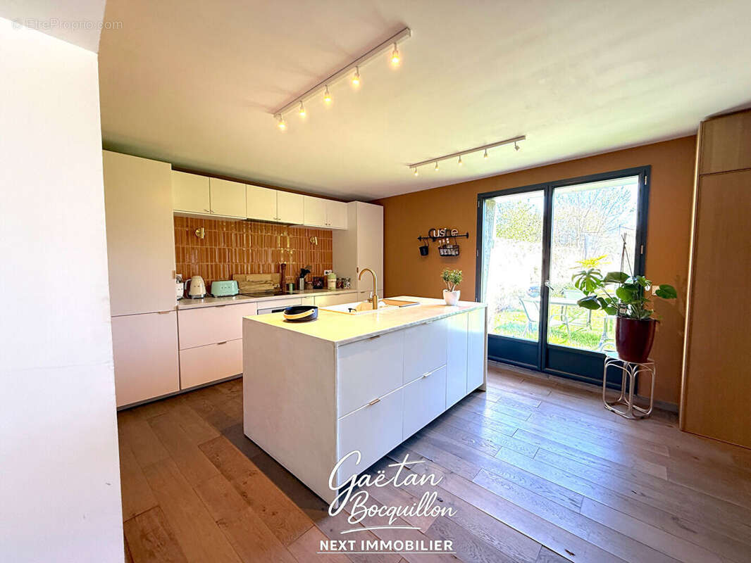 Maison à QUINCY-VOISINS