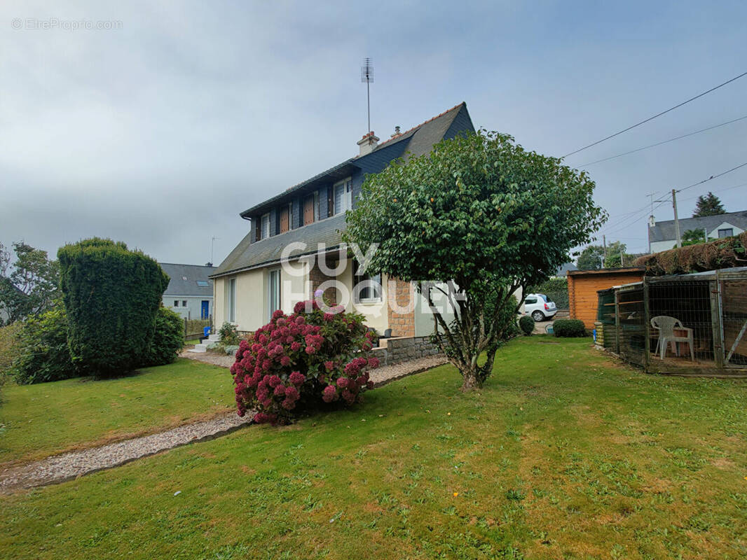Maison à SERENT