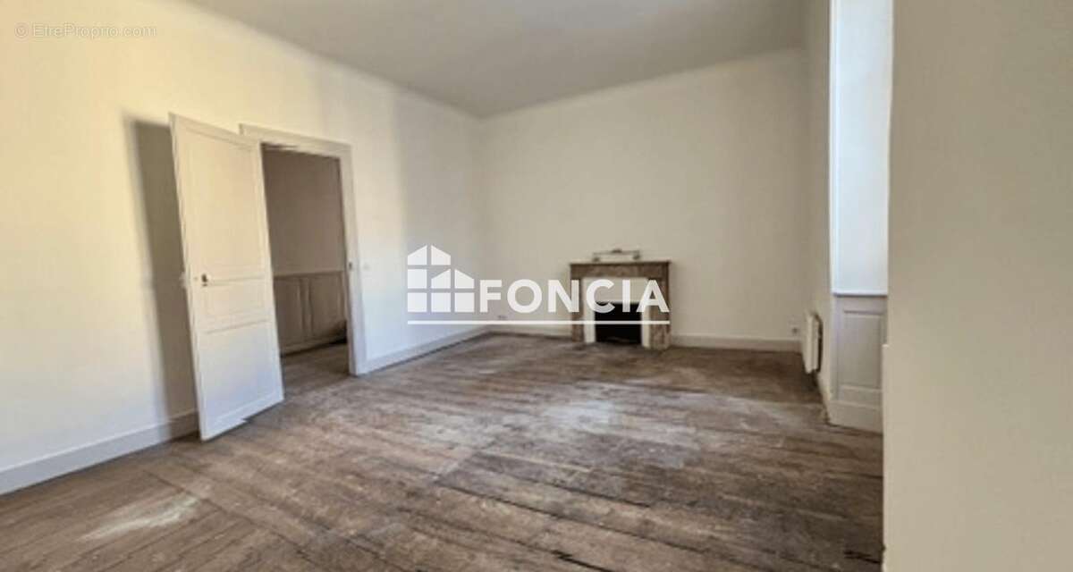 Place royale - appartement d'exception - photo 4