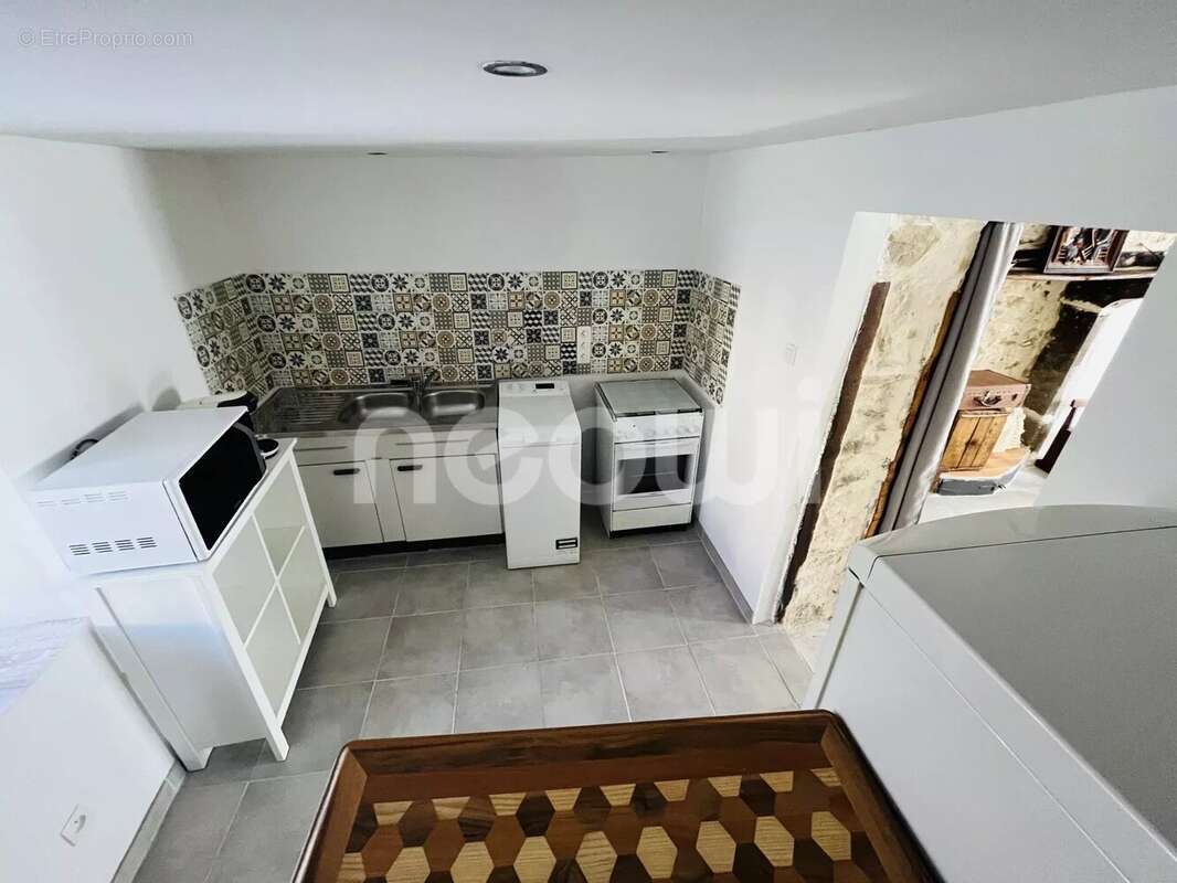 Maison à SAINT-GEORGES-DE-MONS