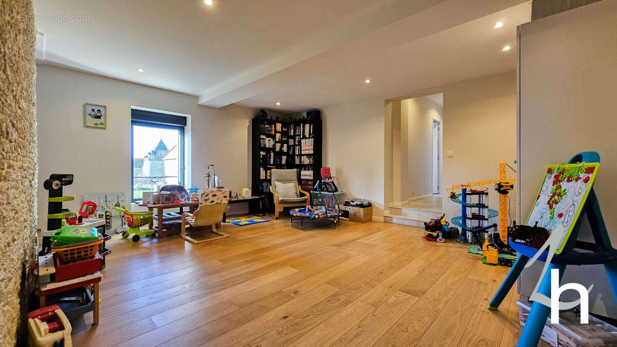 Maison à FRENOUVILLE