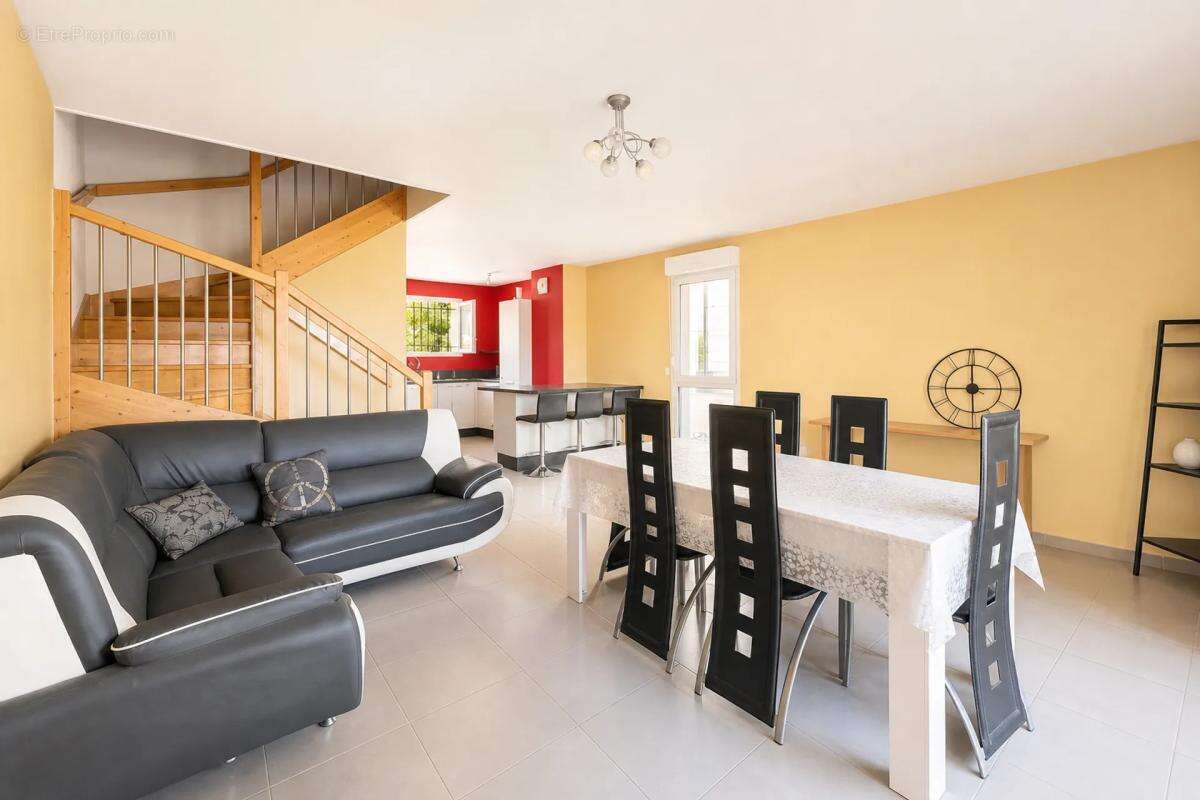 Maison 4 pièces moderne style contemporaine de 82 m² à Marseille - photo 8