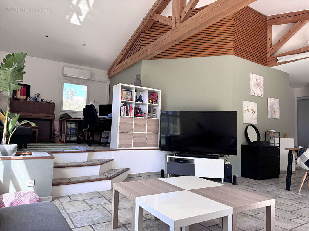 Maison à VILLENEUVE-LES-AVIGNON