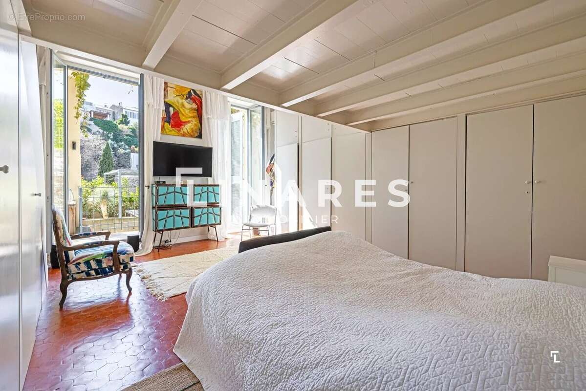Appartement à MARSEILLE-6E