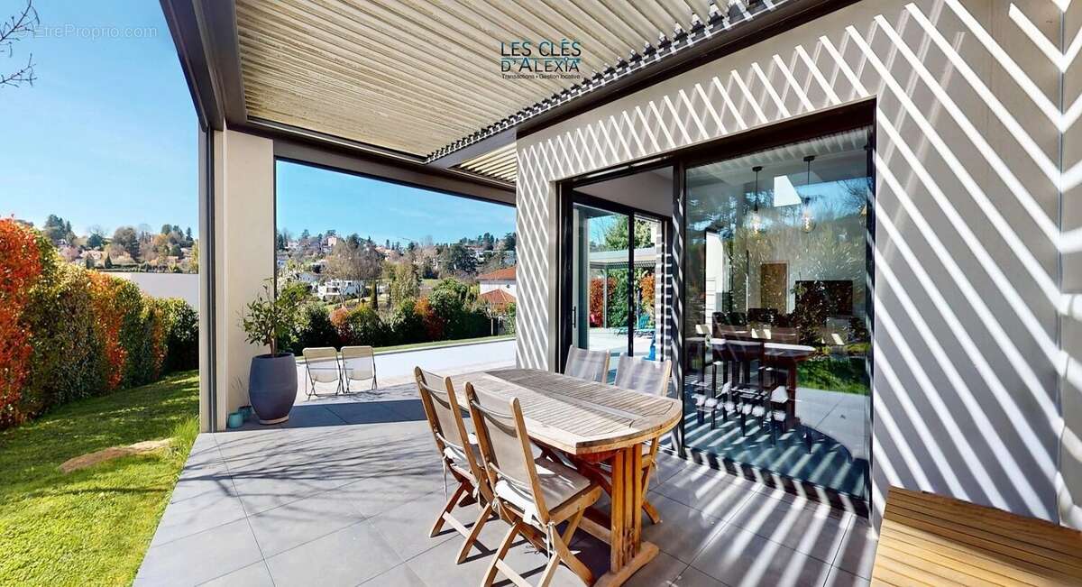 Maison à SAINT-DIDIER-AU-MONT-D'OR