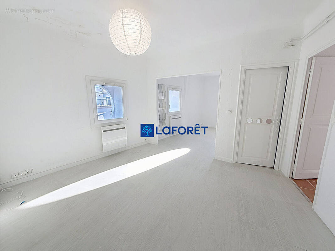 Appartement à HYERES