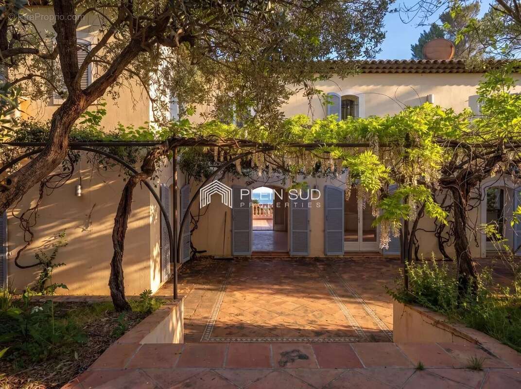 Saint Jean Cap Ferrat, emplacement exceptionnel ! - photo 9