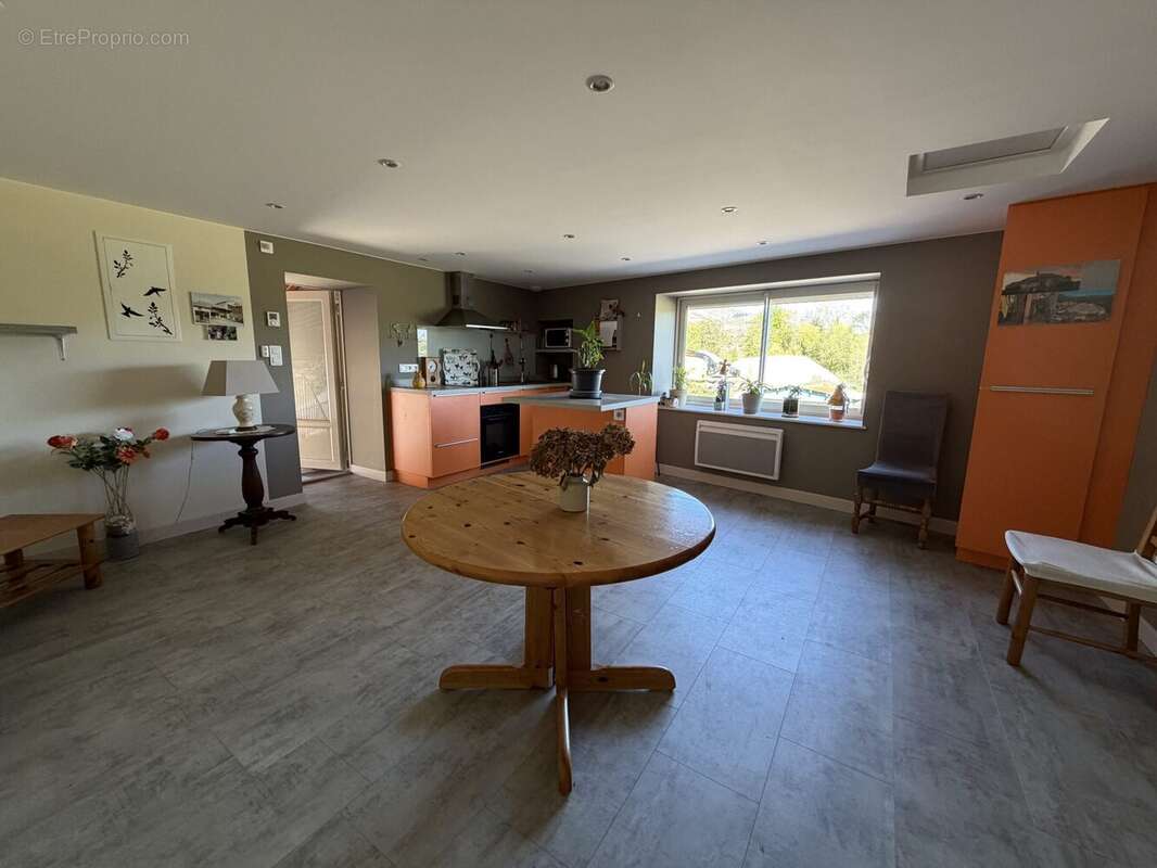 Appartement à QUINCIE-EN-BEAUJOLAIS