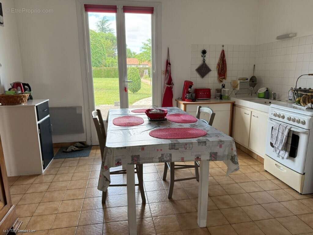 Maison à VERTEUIL-SUR-CHARENTE