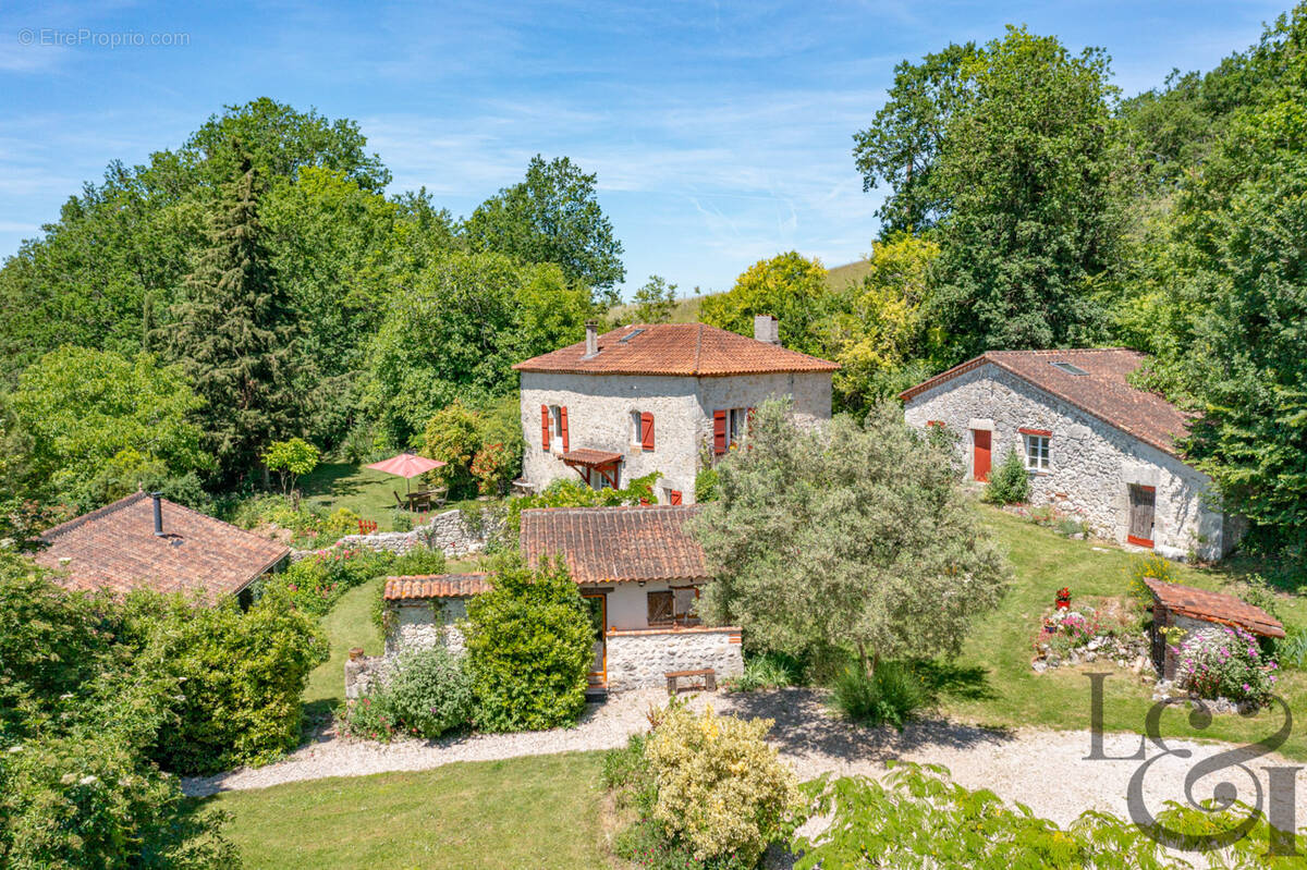 Maison à DOLMAYRAC