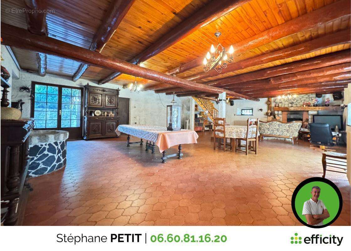 Maison 336 m² à Bellevue-La-Montagne  - photo 6