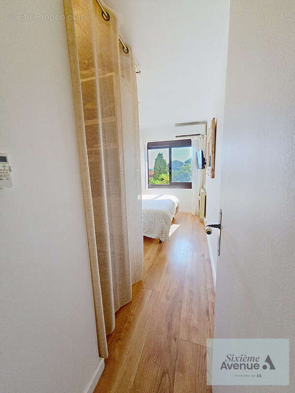 Appartement à SIX-FOURS-LES-PLAGES