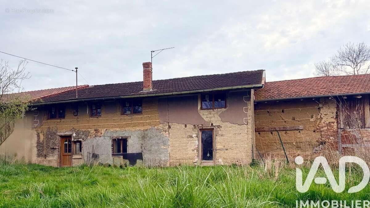 Maison 72 m² à Jayat  - photo 5