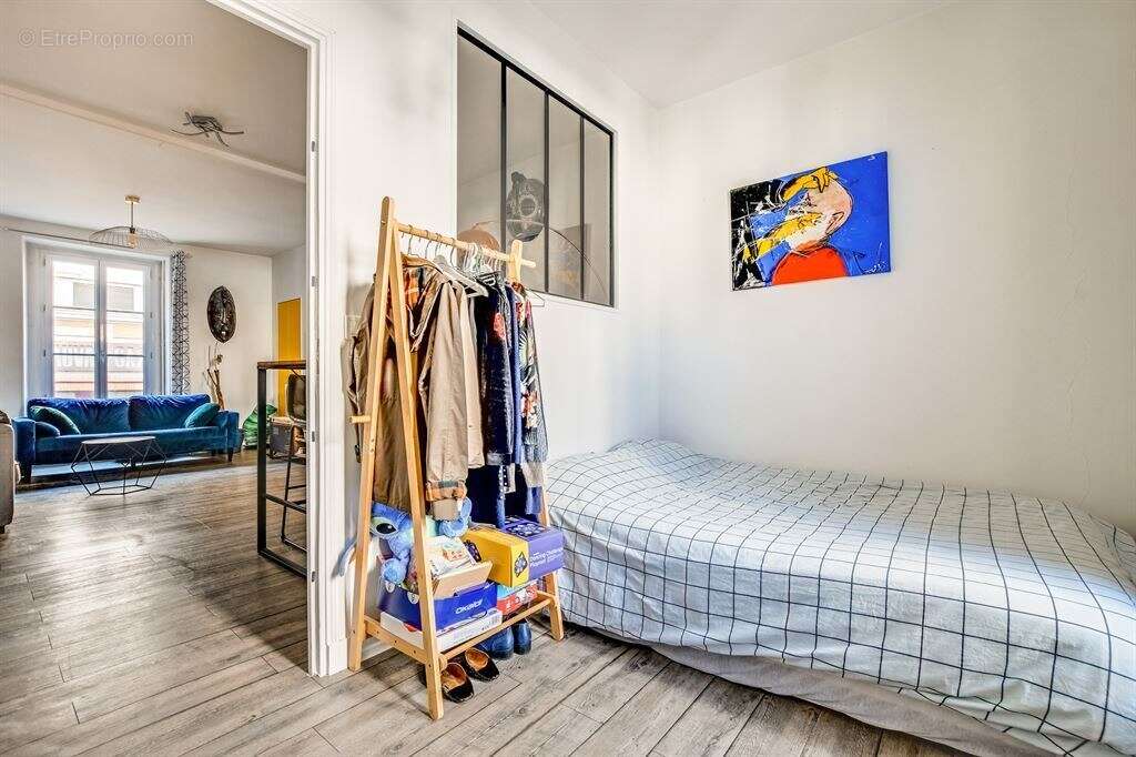 Appartement à PARIS-20E