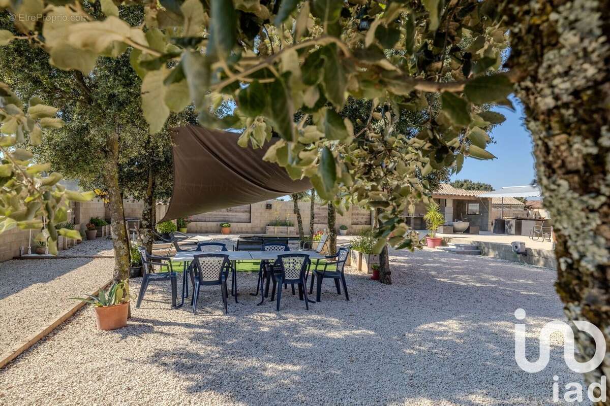 Maison 143 m² à Grillon  - photo 4