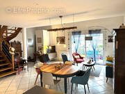 Appartement à NIVOLAS-VERMELLE