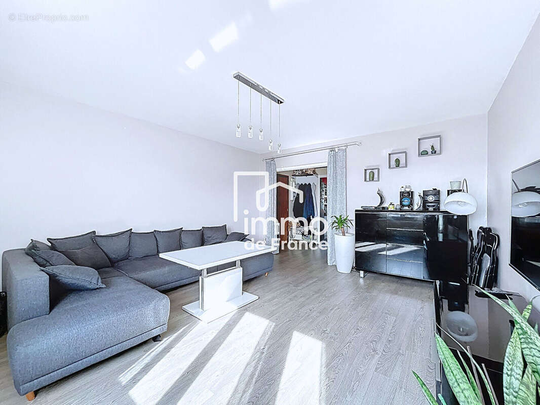 Appartement à FERNEY-VOLTAIRE