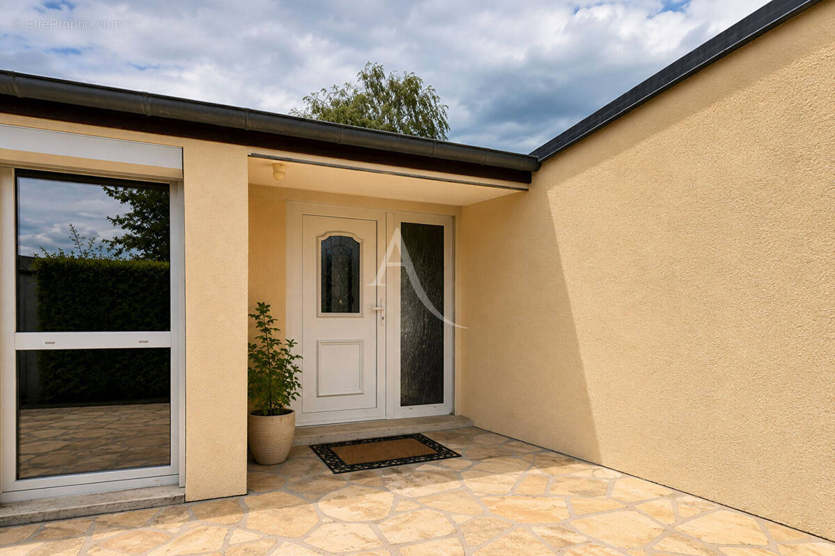 Maison à ROISSY-EN-BRIE