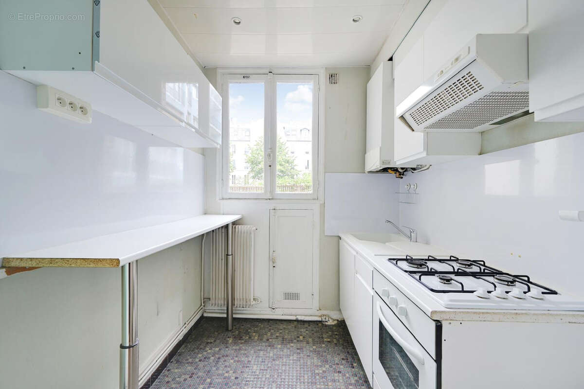 Appartement à PARIS-14E