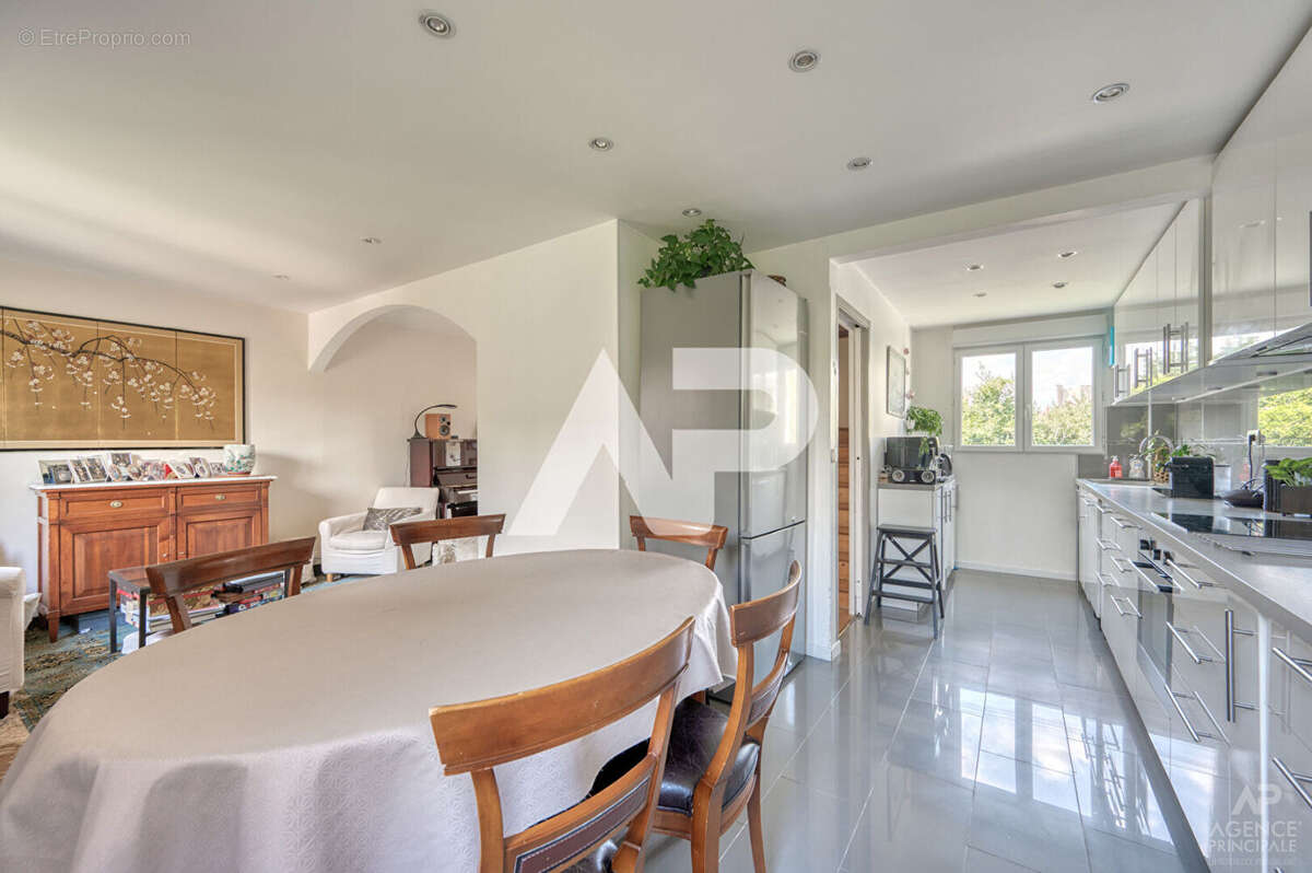 Maison à RUEIL-MALMAISON