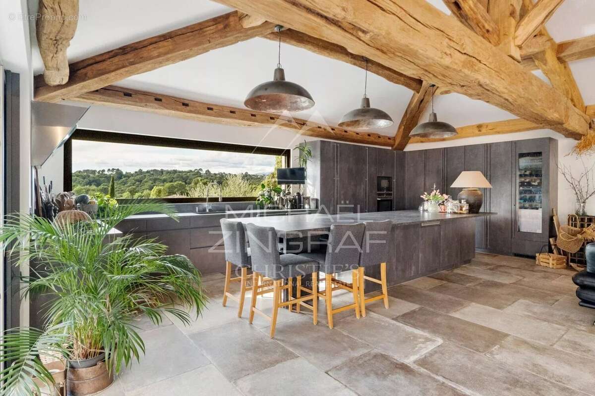 Maison à MOUGINS
