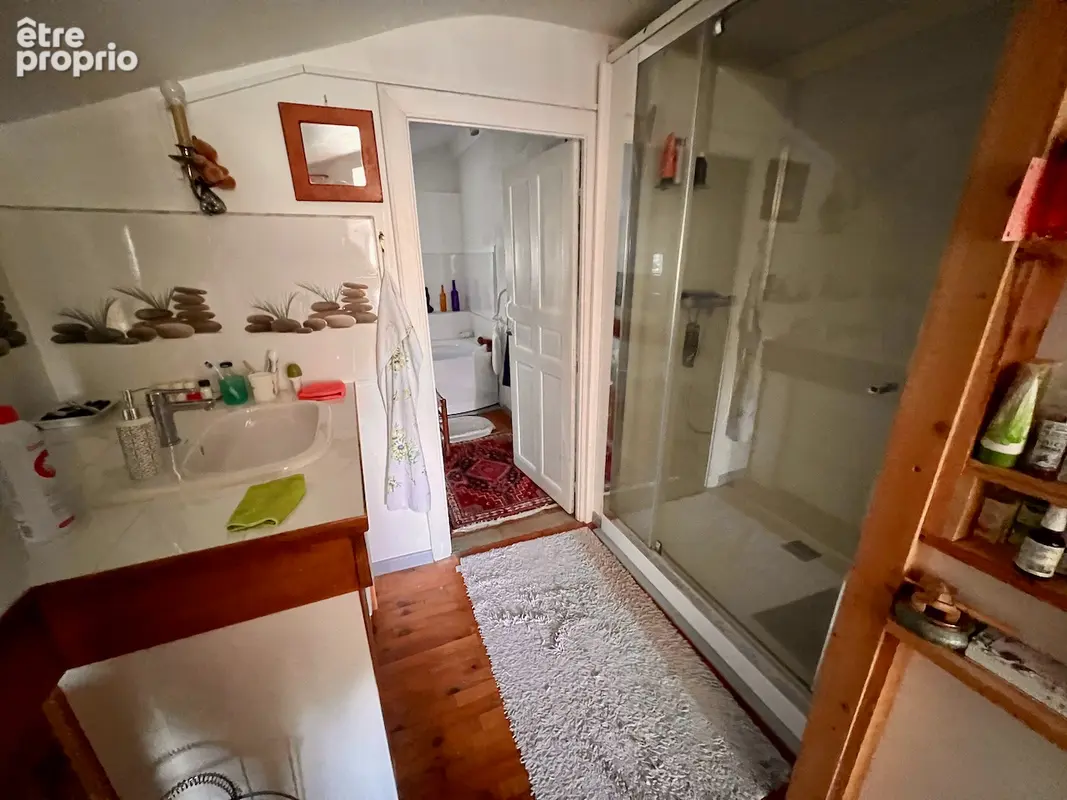 Maison d'environ 220 m² dans un des meilleurs quartiers de Villeneuve sur Lot, proche à pied du centre ville et de toutes ses co - photo 13