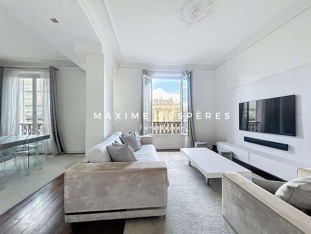 Appartement à NEUILLY-SUR-SEINE