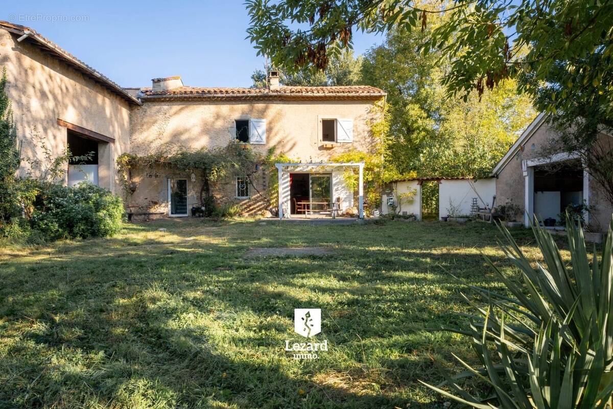 Maison à PAYRIN-AUGMONTEL