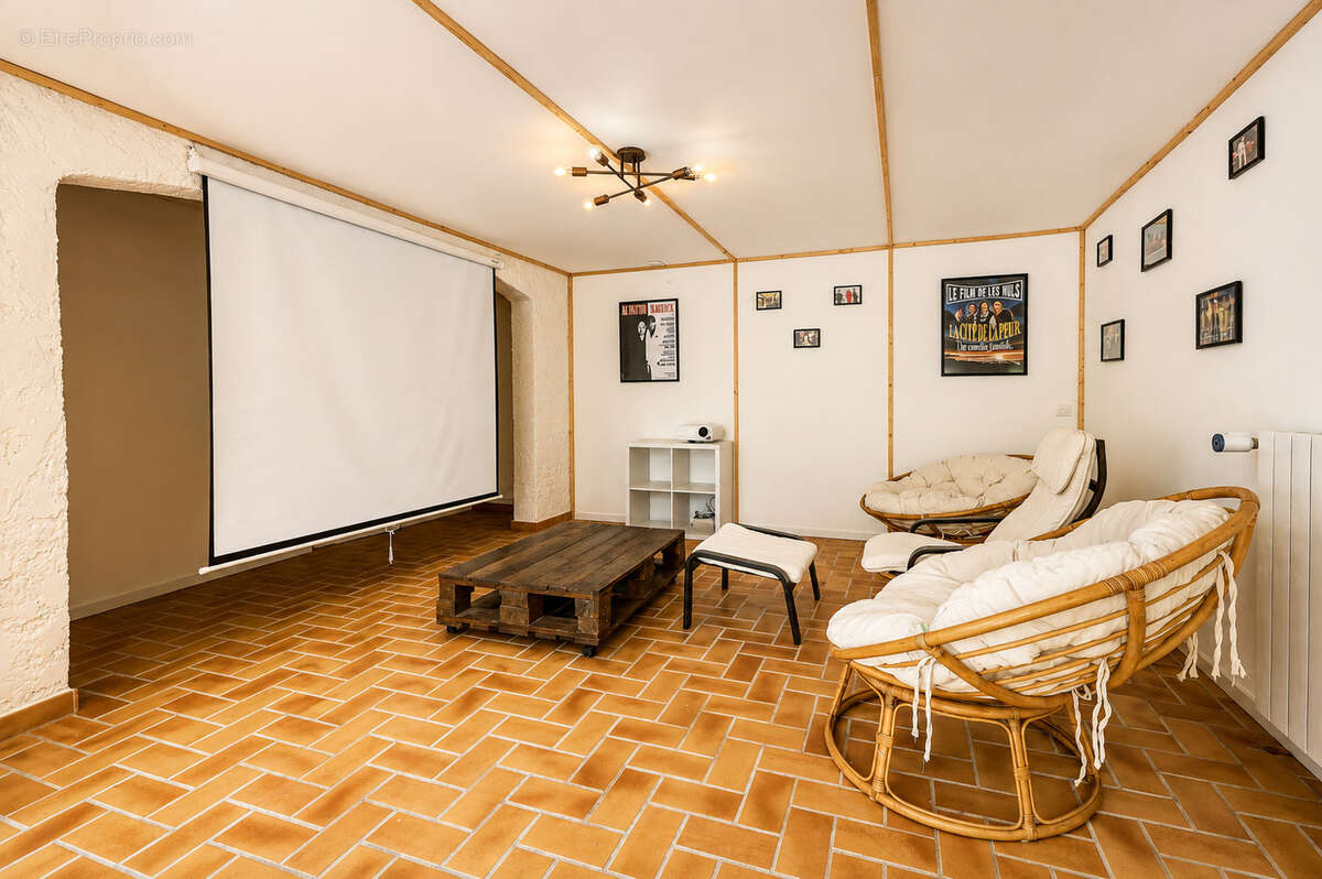 Exclusivité   Villa d'Exception T7 sur 2 000 m2 avec Piscine - photo 21