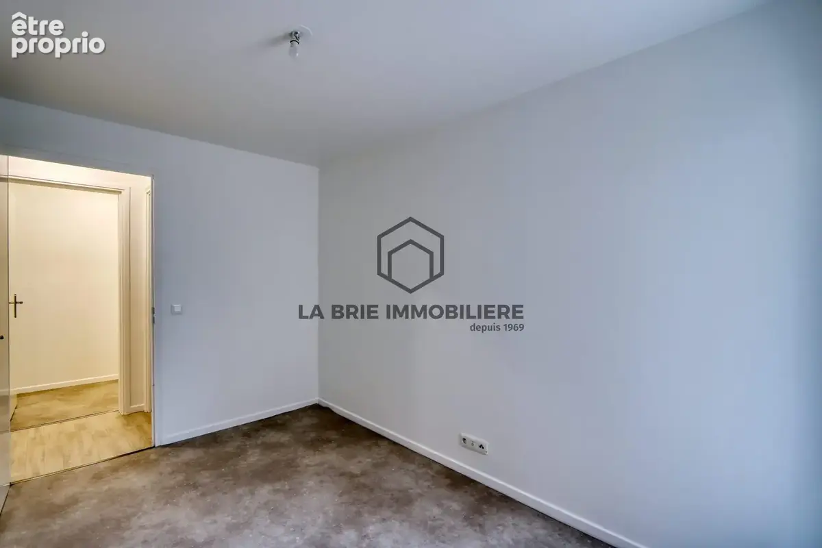 Appartement 3 pièces 63 m² à vendre à Villecresnes (94440) - photo 8