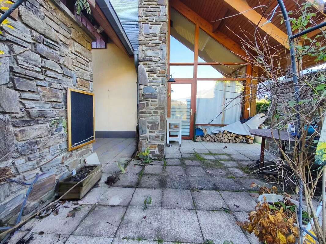 Maison à JUZET-DE-LUCHON