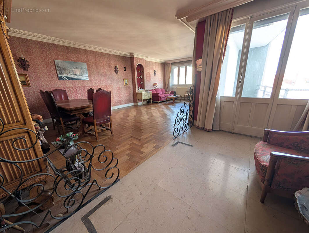 Appartement à LYON-7E