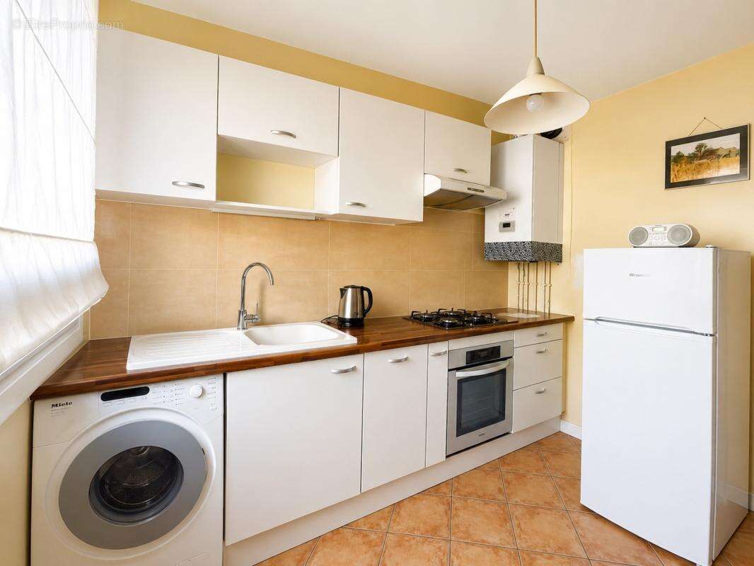Appartement  3 pièces 63 m² - 2 Chambres - Cave - Parking - Parc - Piscine - Tennis - Tram Ligne 5 - Proximité Parc Montcalm - photo 4