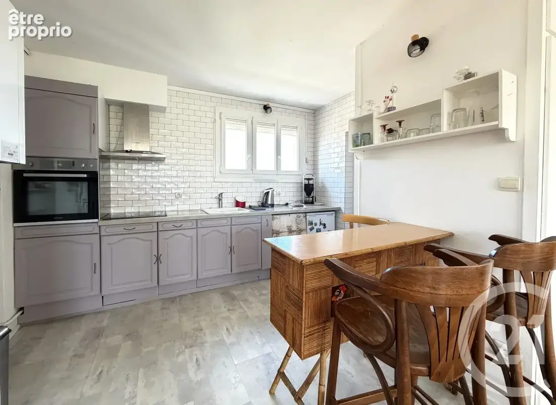 Appartement 3 pièces 78 m² à vendre à Begles (33130) - photo 2