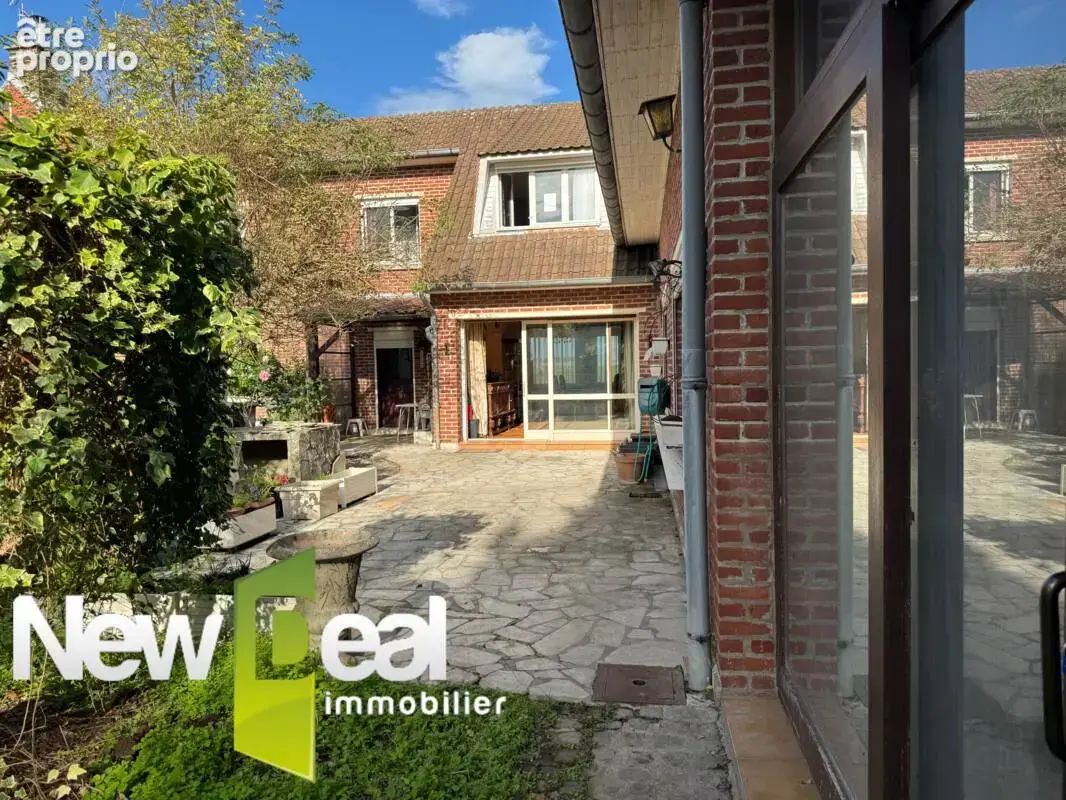 Maison / 194m2 / grange et garage - photo 1