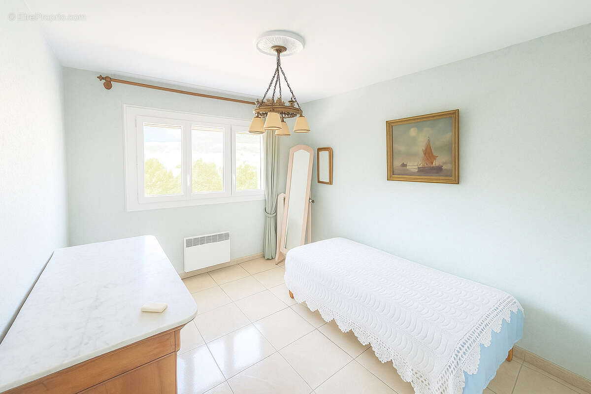 Appartement à LA VALETTE-DU-VAR