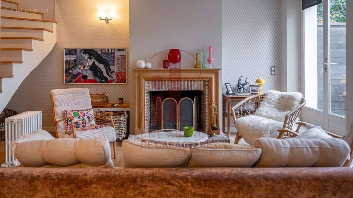 Maison à FONTAINEBLEAU