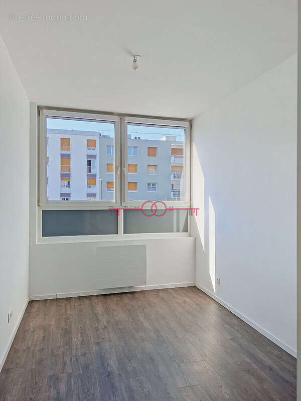 Appartement Chalons En Champagne 5 pièce(s) 97.3 m2 - photo 9