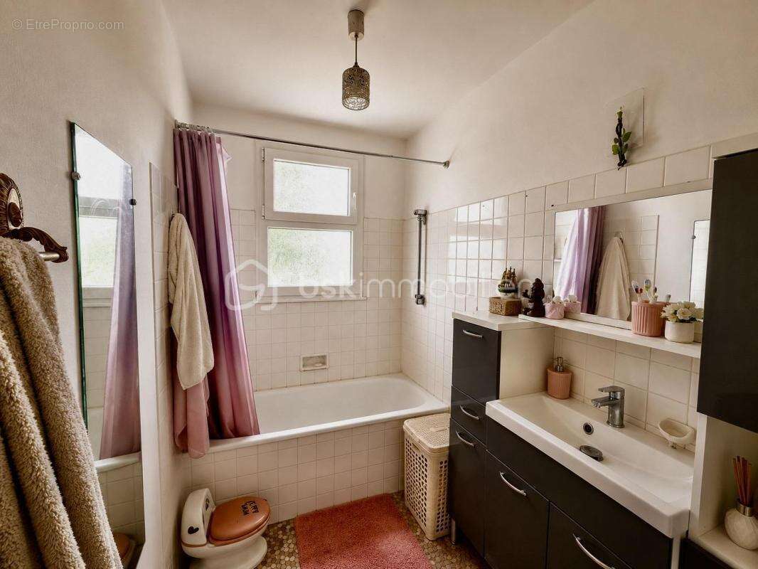 À seulement quelques minutes de Nangis – Pavillon familial de 105 m² avec sous-sol total sur 660 m² de terrain - photo 6
