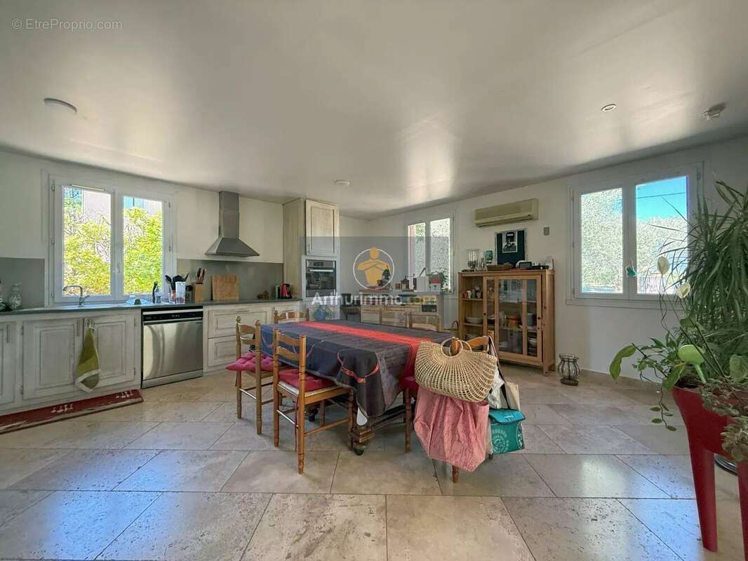 Vente Maison Gargas(84400) 341 000ï¿œ - photo 4
